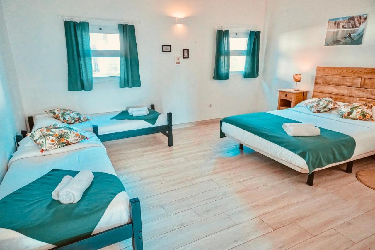 Oasis Backpackers Hostel Sintra Surf Colares Exterior photo